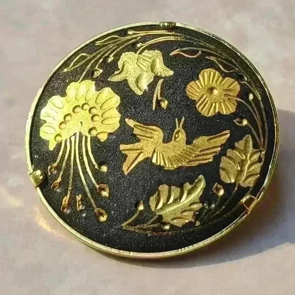 Vintage Damascene  brooches gold tone with black background gold flower and bird - Picture 4 of 17